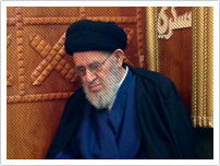 في حرم الامام الحسين قبل إقامة صلاة المغرب